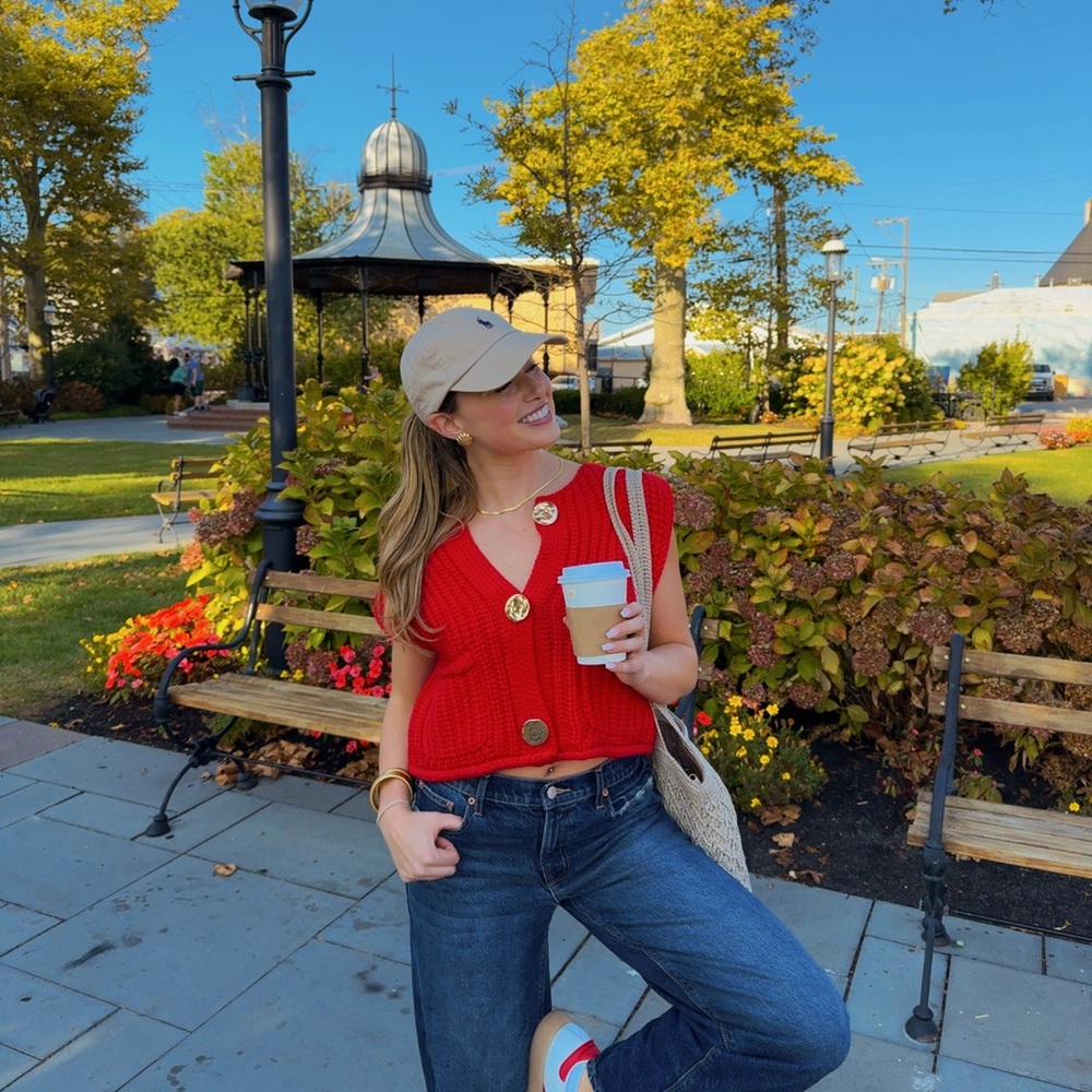 Red Commense Sweater Vest